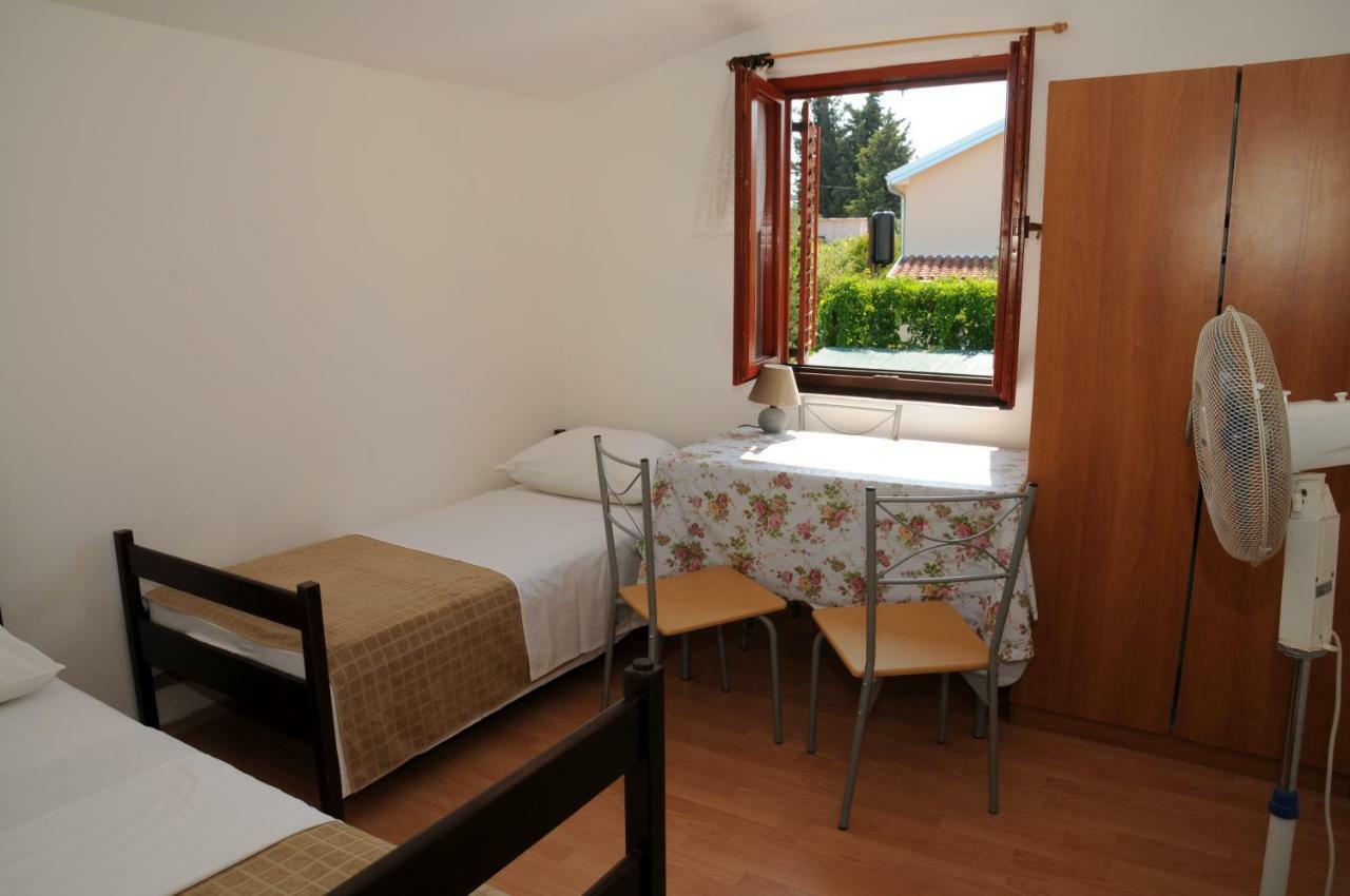 Apartmani Kovacic Murter Exterior photo